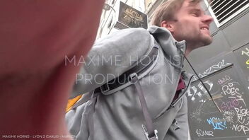 Gay threesome with Maxime Horns and bareback sex in Paris