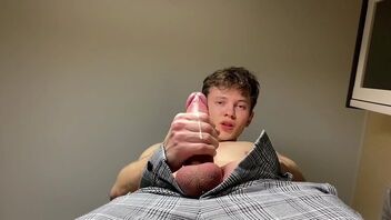 A compilation of great ejaculations from a youthful and spectacular man with an average dick size.